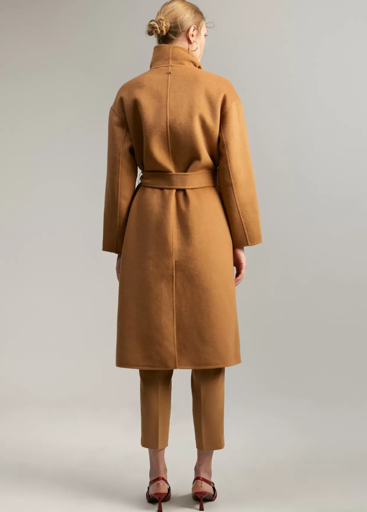 Abrigo monocolor handmade