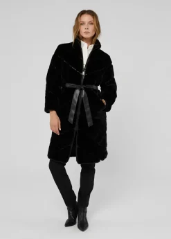 Abrigo pelo combinado