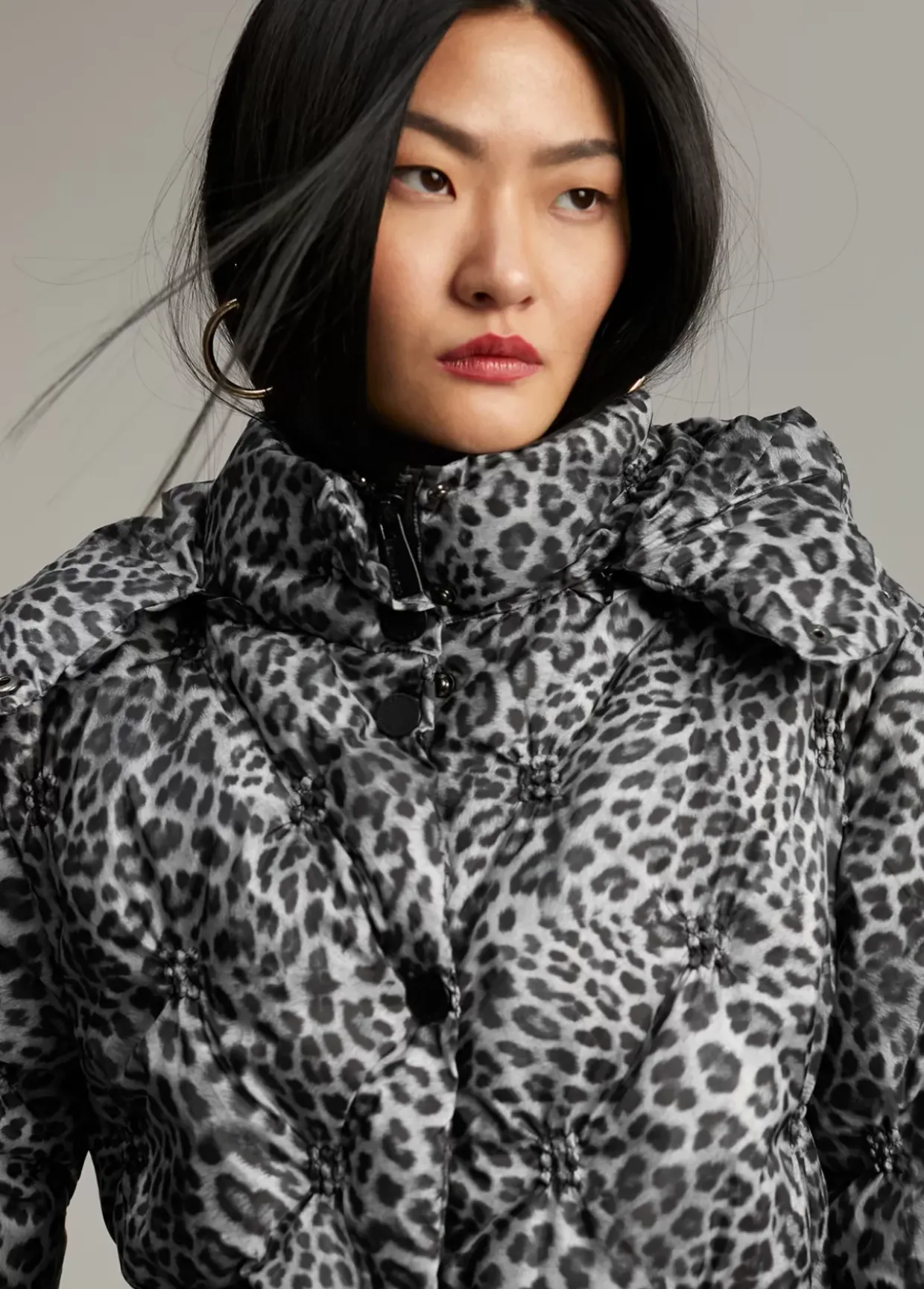 Anorak acolchado animal print