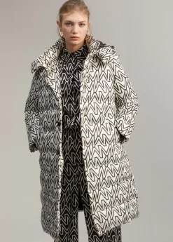 Anorak midi acolchado monograma