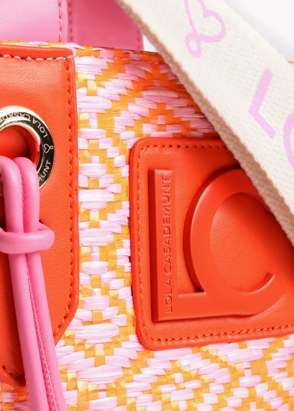 Bandolera tipo cesta efecto rafia