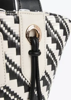 Bandolera tipo cesta efecto rafia