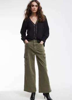 Blusa detalle eyelets