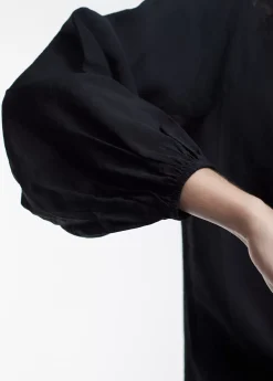 Blusa detalle eyelets