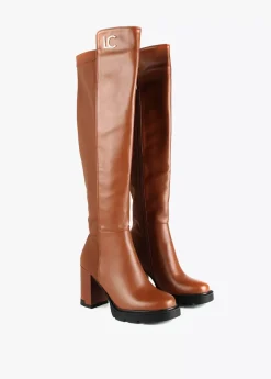 Bota mosquetera alta con tacón |  Calzado | Lola Casademunt