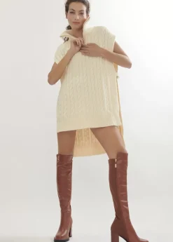 Bota mosquetera alta con tacón | Calzado | Lola Casademunt