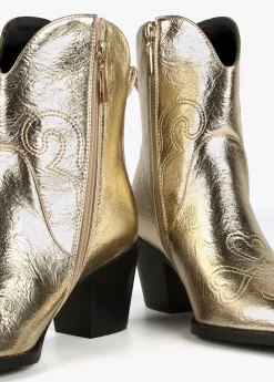 Botín estilo cowboy