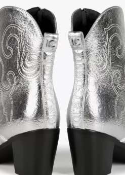 Botín estilo cowboy