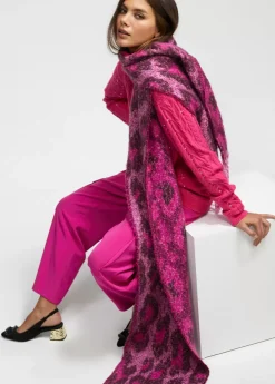 Bufanda animal print y flecos