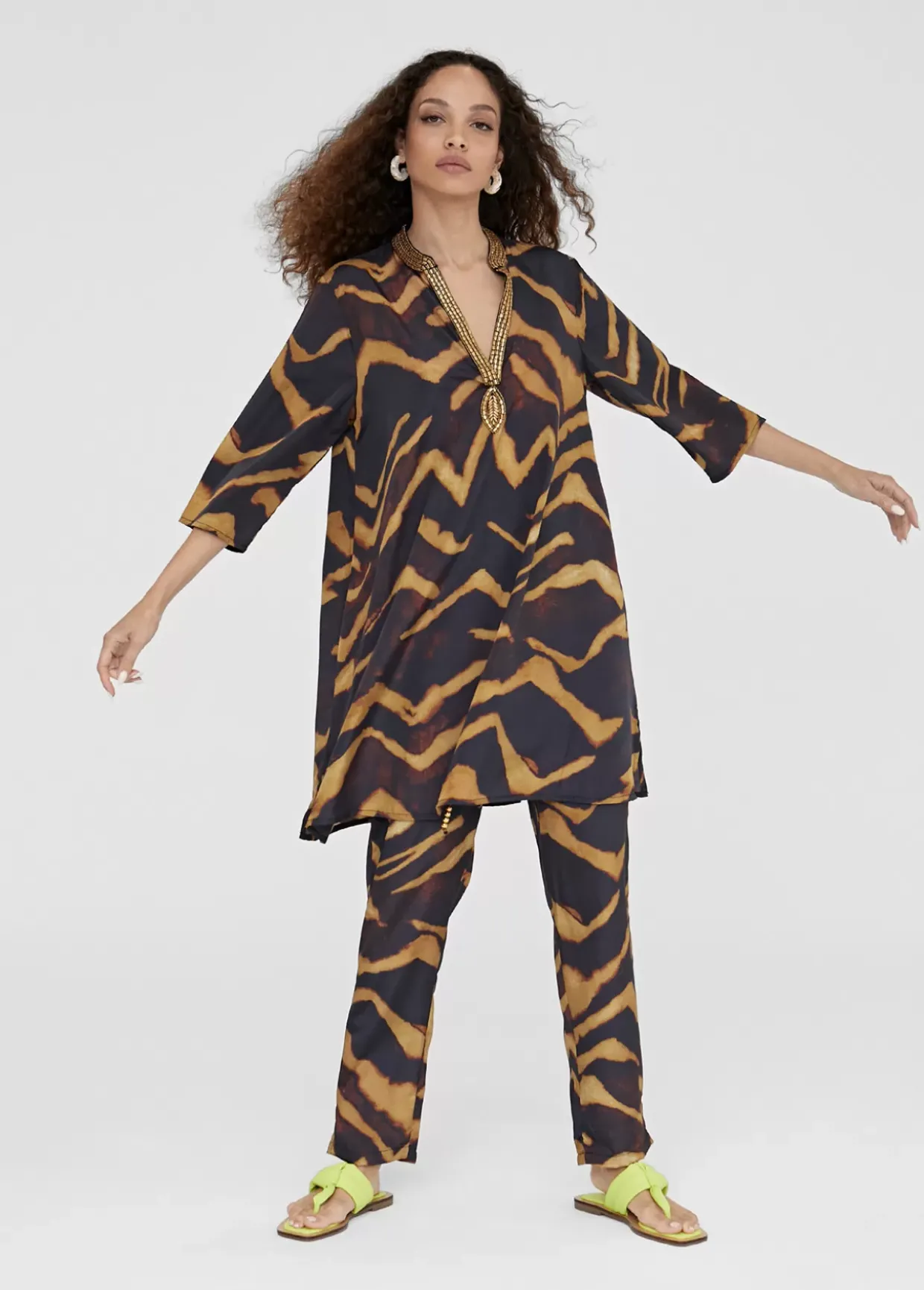 Caftan corto estampado cebra