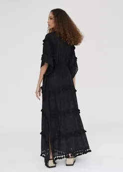 Caftan largo con pompones