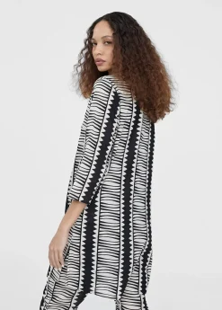 Caftán camisero estampado étnico