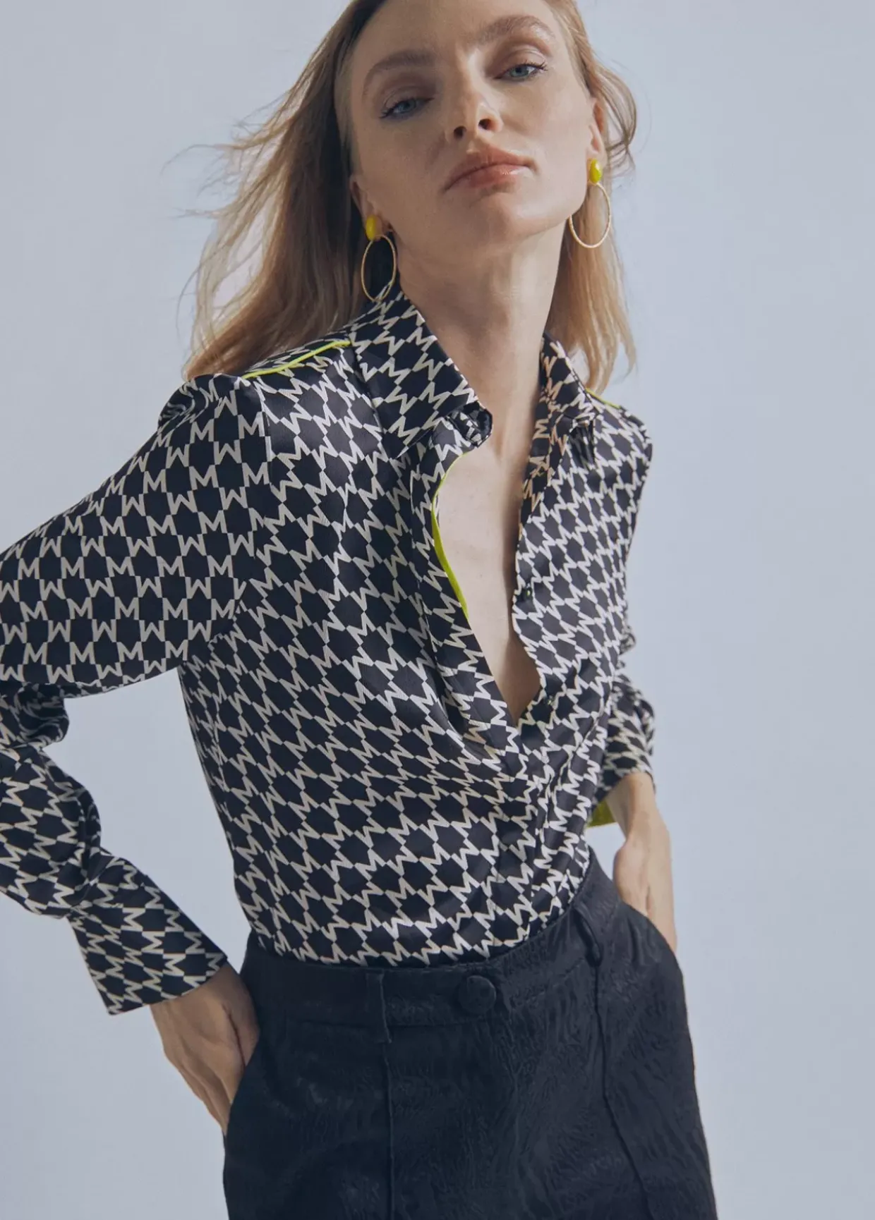 Camisa detalle fluor | Ropa | Lola Casademunt