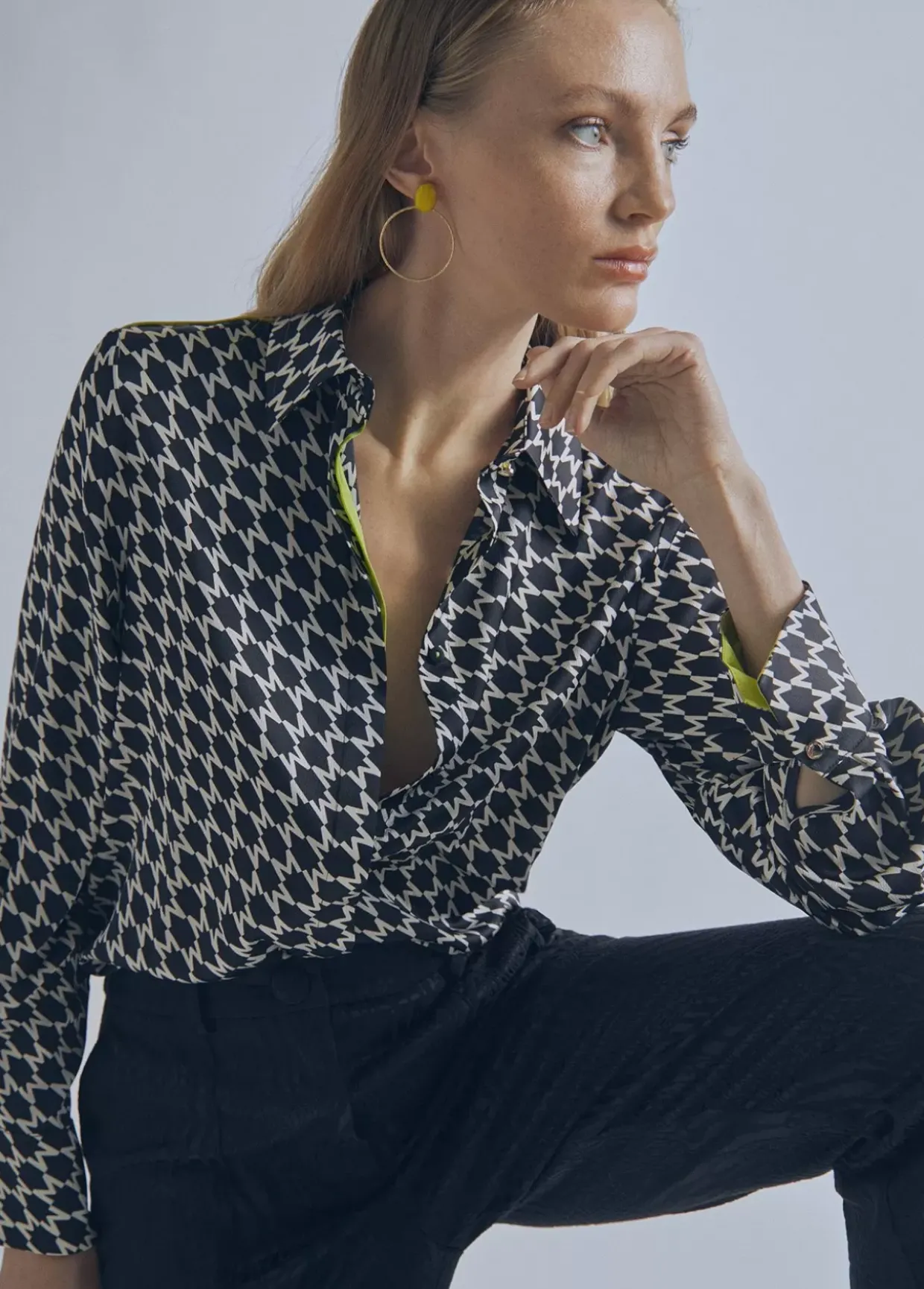 Camisa detalle fluor | Ropa | Lola Casademunt