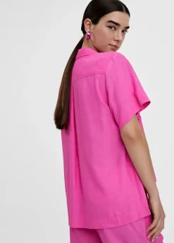 Camisa fluida con bolsillos