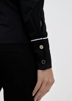 Camisa strech con vivo contraste