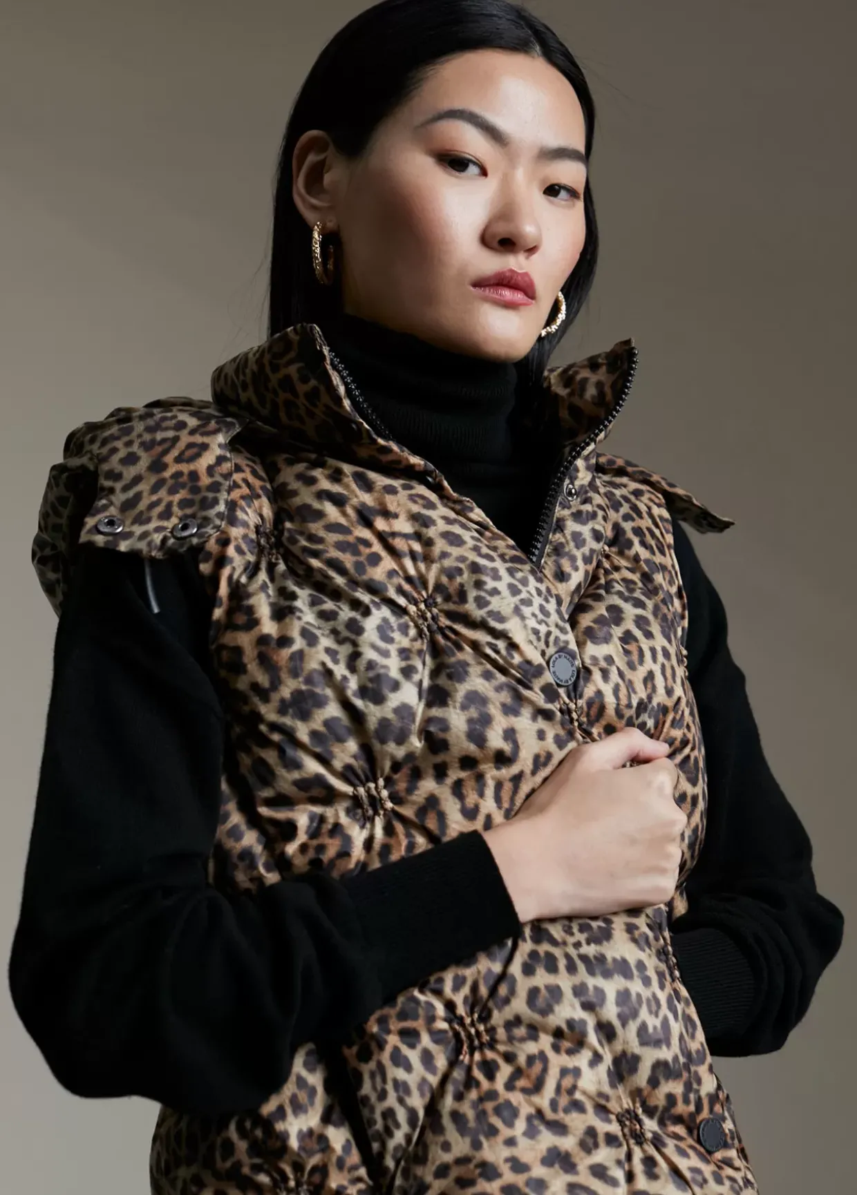 Chaleco acolchado animal print