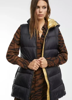 Chaleco detalles dorados