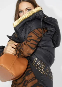 Chaleco detalles dorados