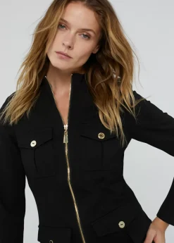 Chaqueta con cremallera