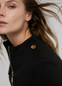 Chaqueta con cremallera