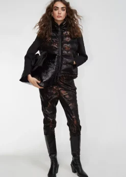 Chaqueta efecto escamas