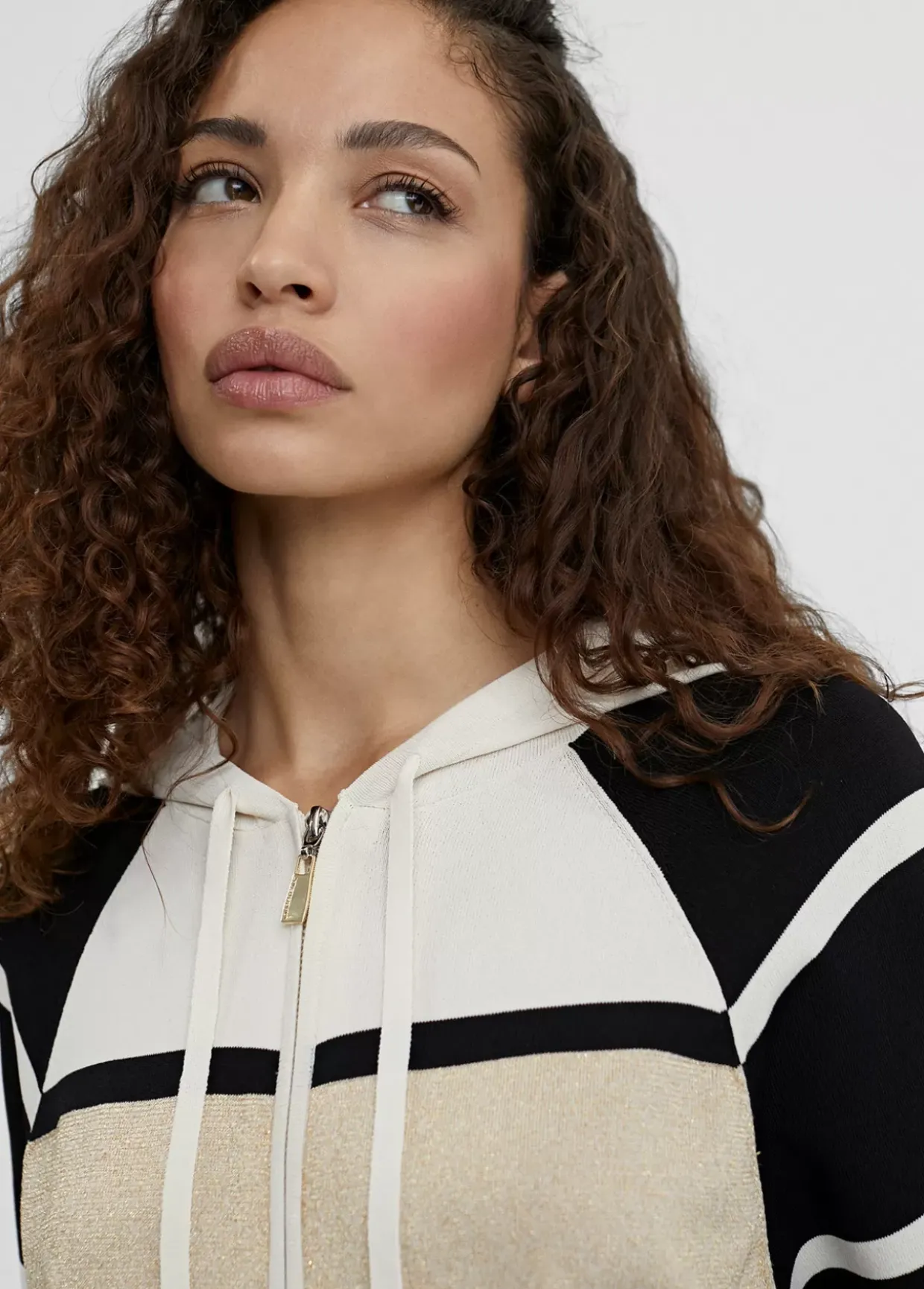 Chaqueta rayas con capucha