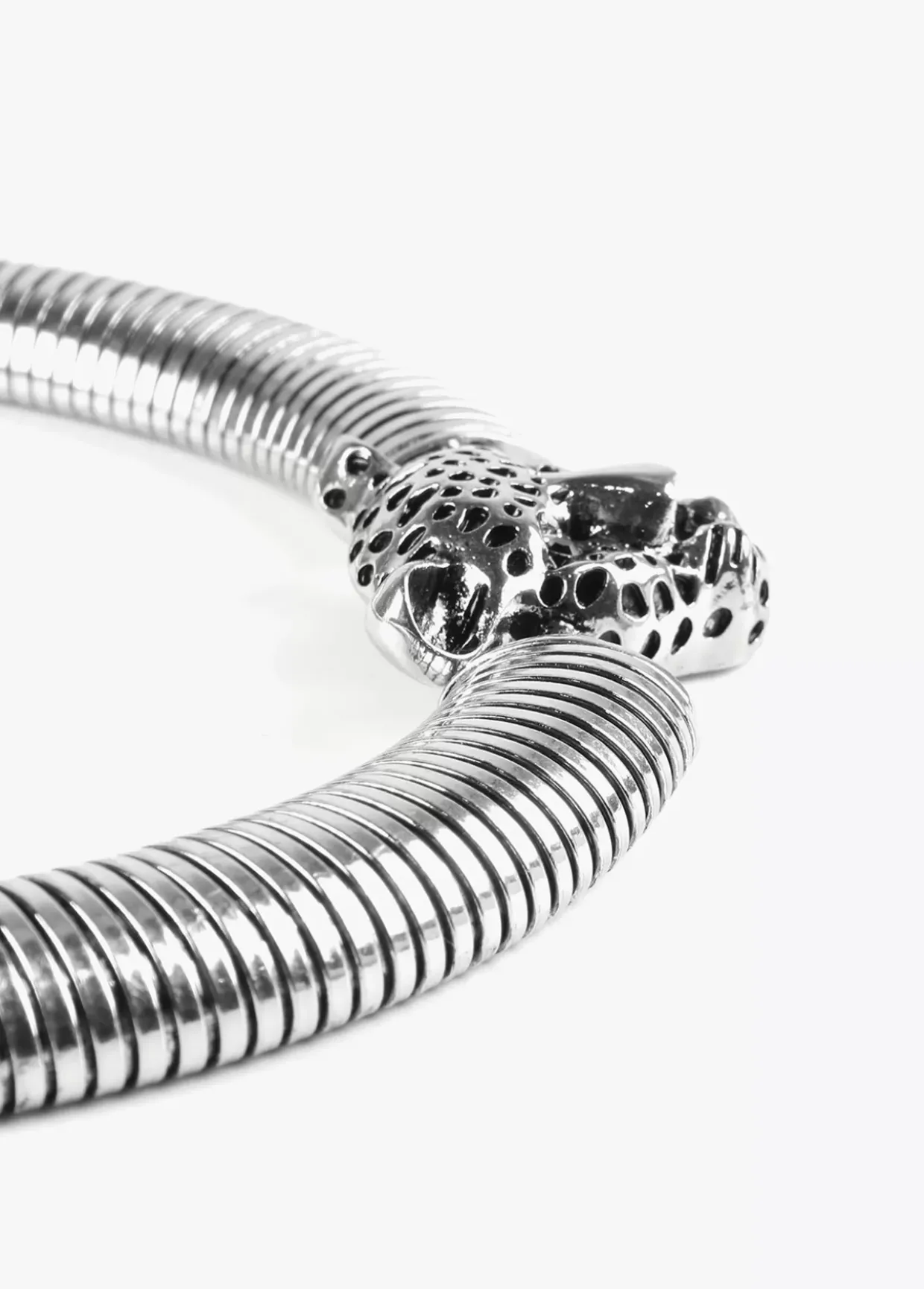 Collar cabeza leopardo