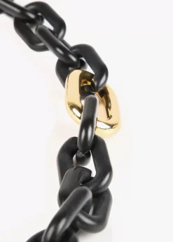 Collar con medallón