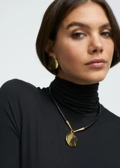 Collar gargantilla medalla