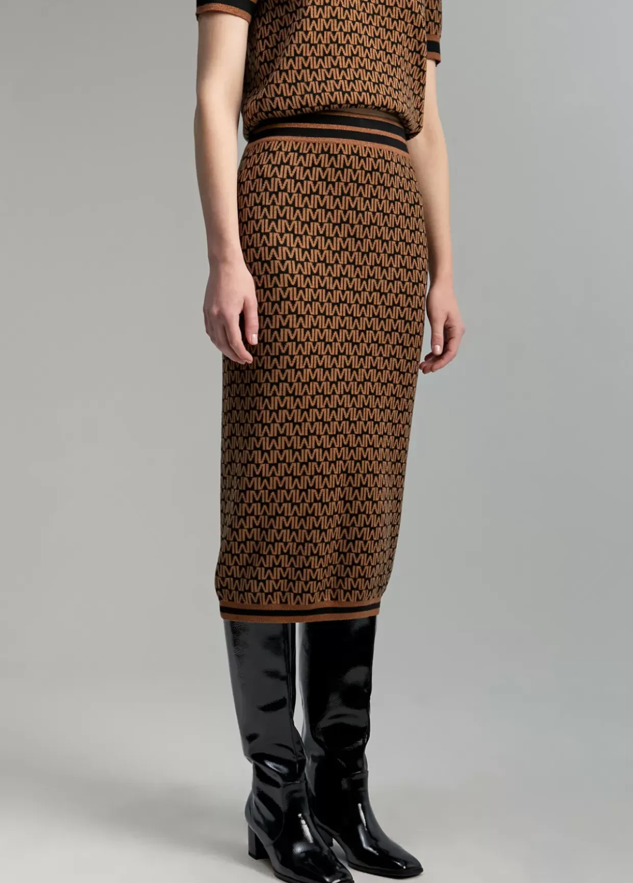 Falda monograma bicolor