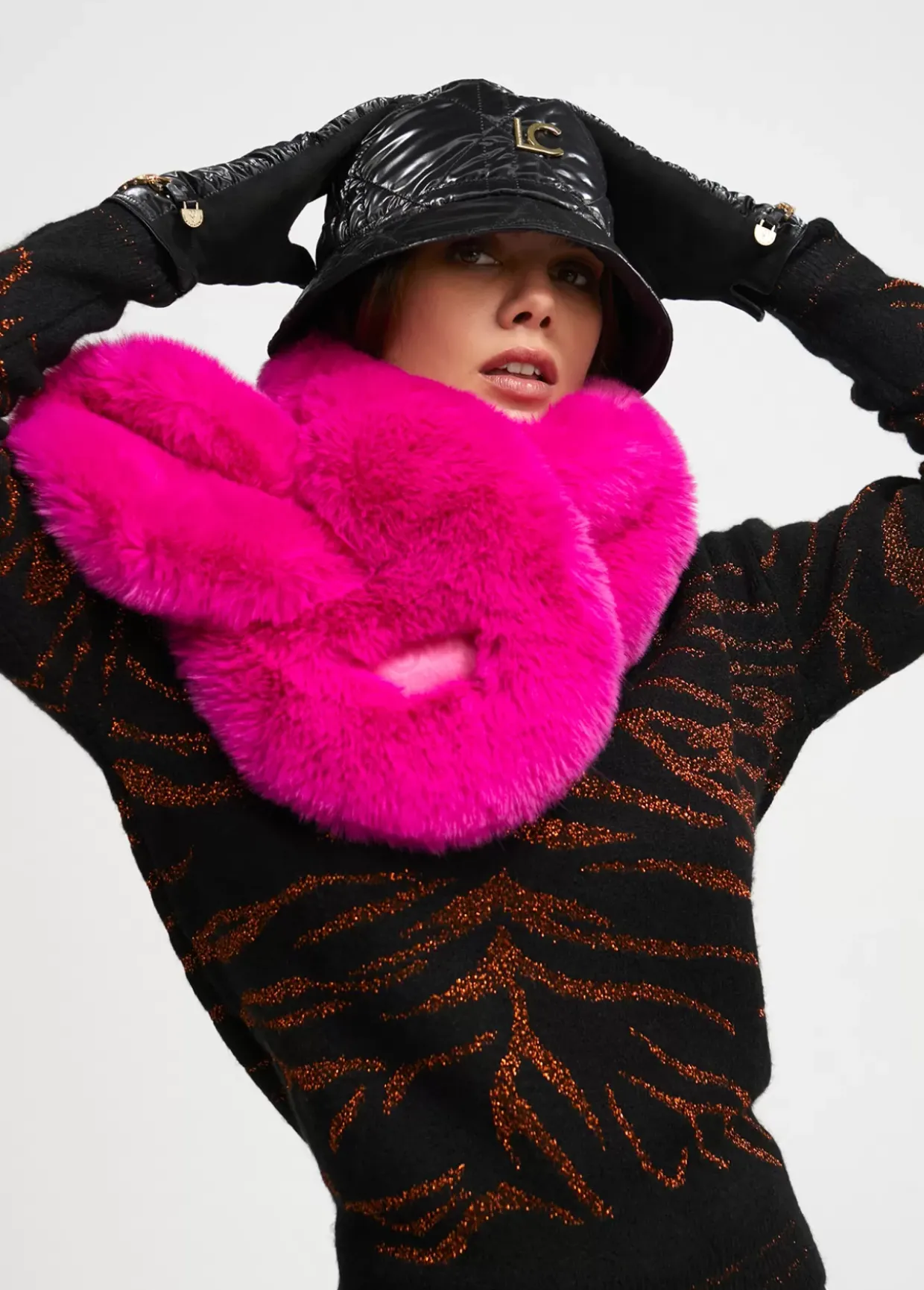 Gorro tipo bucket acolchado