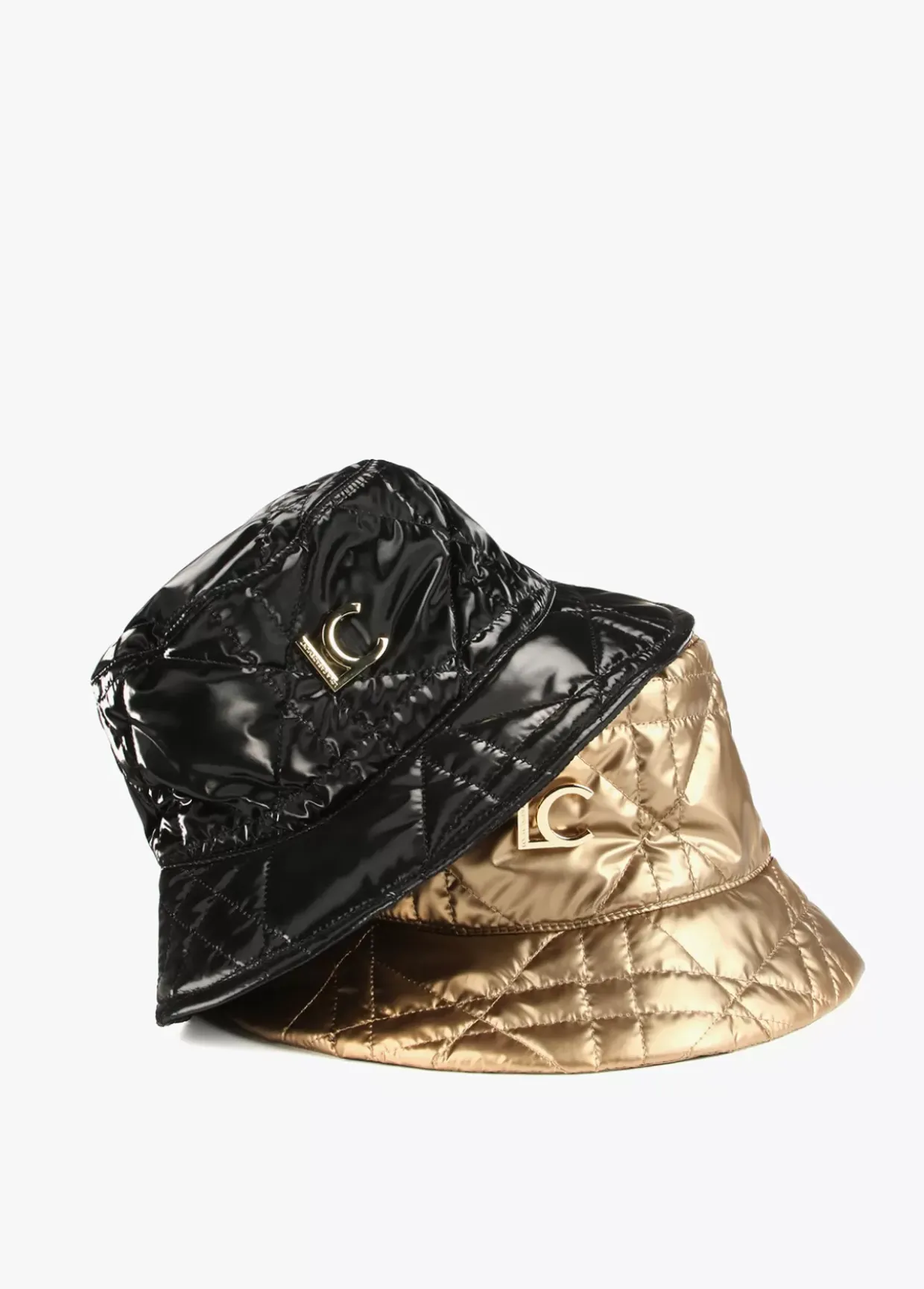 Gorro tipo bucket acolchado