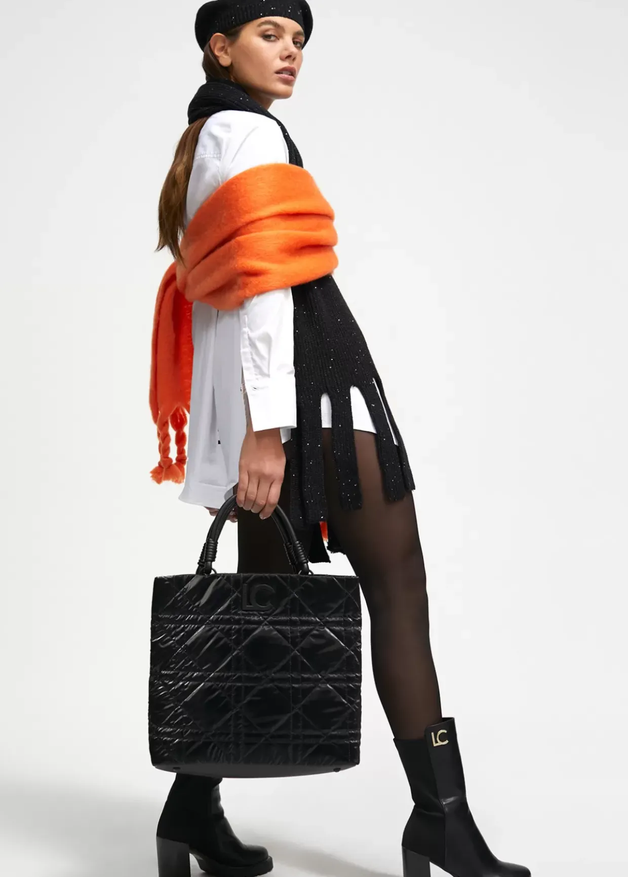 Gorro tipo bucket acolchado