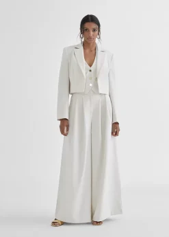 Pantalón ancho y fluído