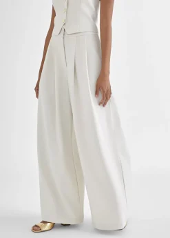 Pantalón ancho y fluído