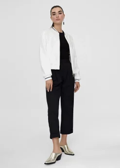 Pantalón cropped negro