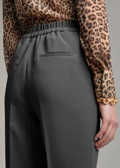 Pantalón detalle botones