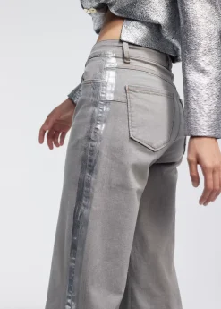 Pantalón detalle laminado