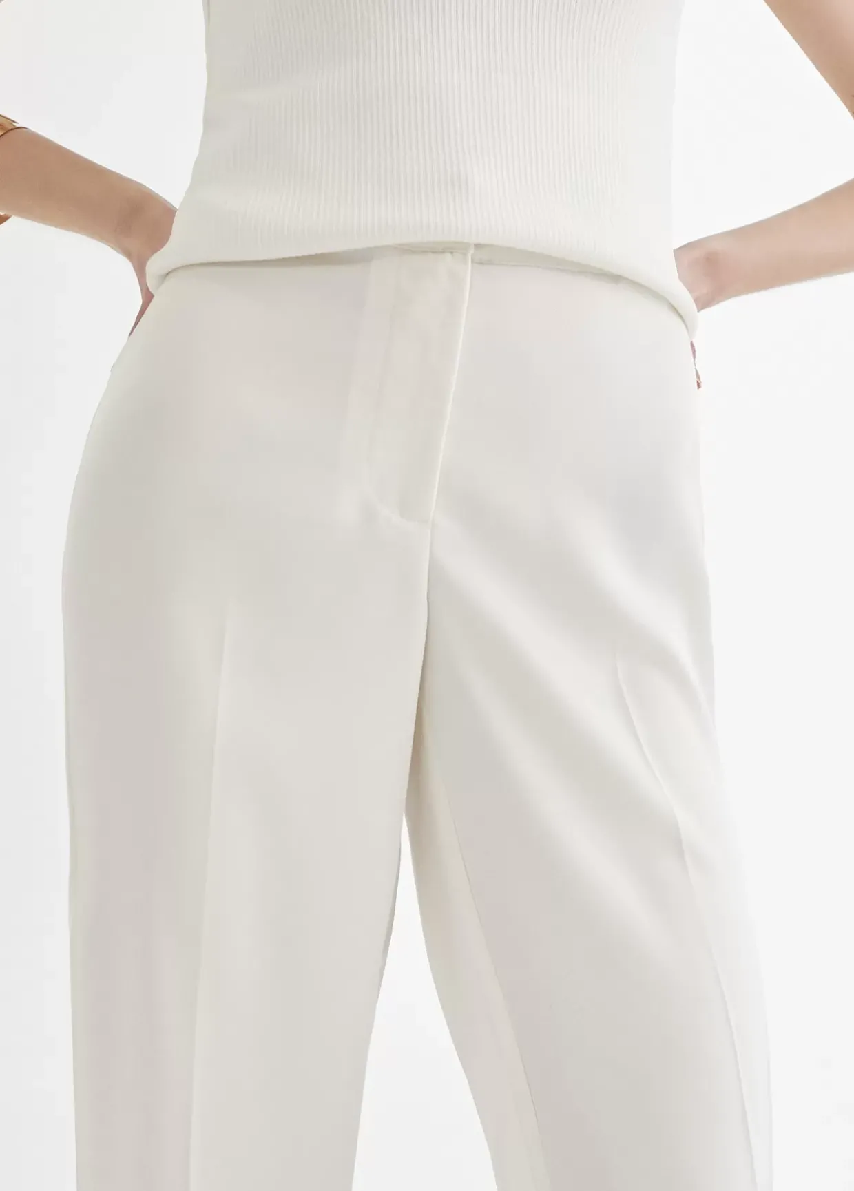 Pantalón recto fluido