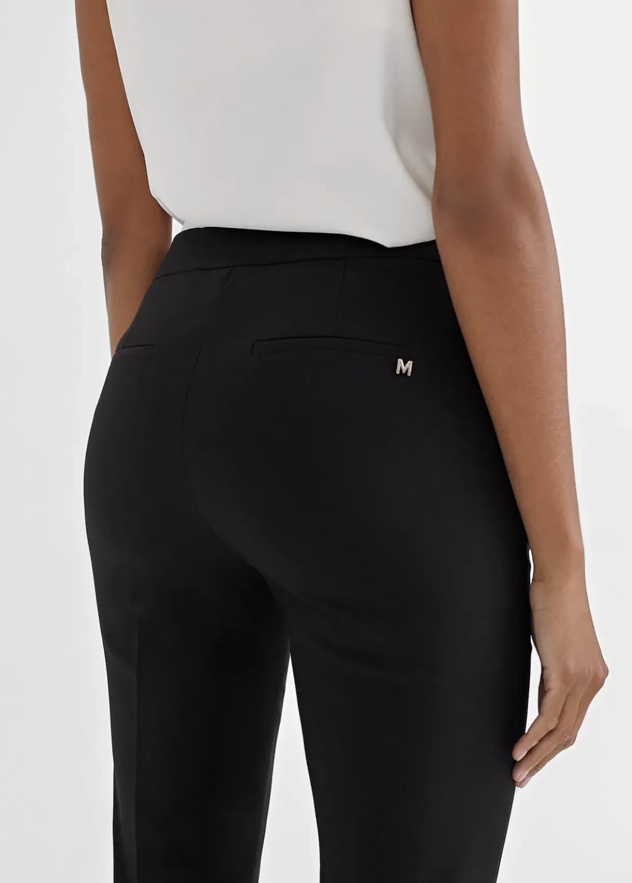 Pantalón skinny campana