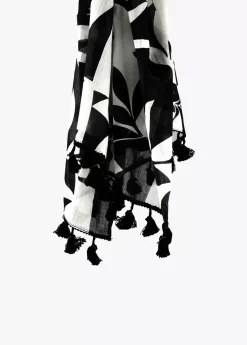 Pareo blanco y negro.