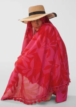 Pareo fucsia y rojo.