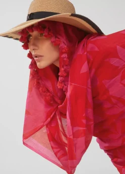 Pareo fucsia y rojo.