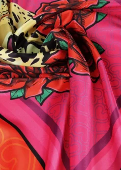 Pañuelo leopardo y flores