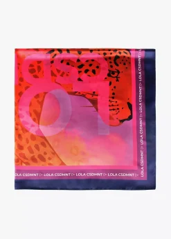 Pañuelo leopardo y logo