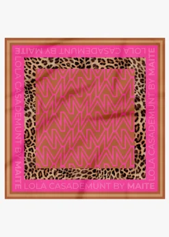 Pañuelo satinado estampado