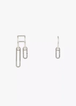 Pendientes asimétricos