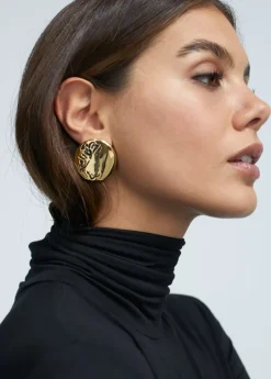 Pendientes de botón dorados