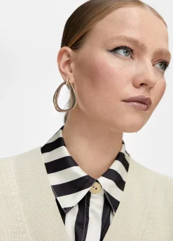 Pendientes óvalo dorado grande